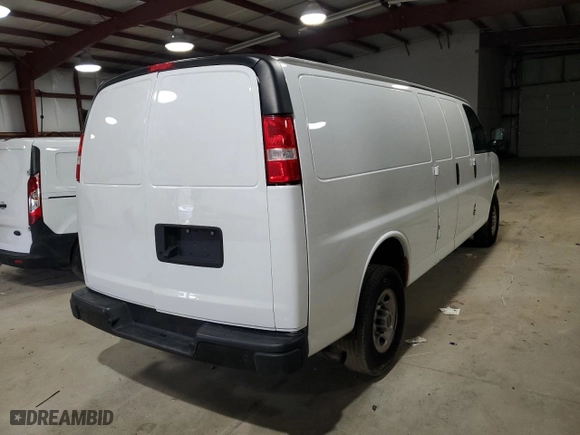 2023 GMC Savana Cargo Van with VIN 1GTW7BFP0P1134677, listed as a Copart auction lot 83756364 with 84,260 mi miles and Clean Title. Bid and sale history available at carsss.com. Image 3.
