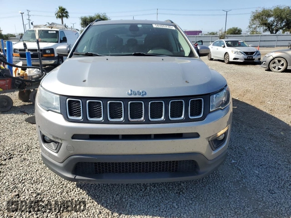 2021 Jeep Compass Latitude z VIN 3C4NJCBB5MT560009, wystawiony jako Copart lot #58405235 z przebiegiem 68 240 mil mil oraz Szkoda całkowita • Salvage title. Historia ofert i sprzedaży dostępna na DreamBid. Obrazek 5.