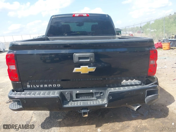 2015 Chevrolet Silverado 1500 High Country with VIN 3GCUKTEC9FG355379, listed as a IAAI auction lot 41923900 with 253,497 mi miles. Bid and sale history available at carsss.com. Image 17.
