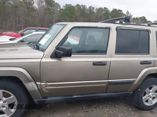 2006 Jeep Commander with VIN 1J8HG48K86C237671, listed as a IAAI auction lot 41711600 with 253,125 mi miles and . Bid and sale history available at DreamBid. Image 14.