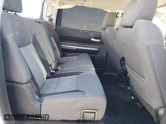 2016 Toyota Tundra SR5 z VIN 5TFDW5F10GX562642, wystawiony jako Copart lot #53810075 z przebiegiem 135 792 mil mil oraz Szkoda całkowita • Salvage title. Historia ofert i sprzedaży dostępna na DreamBid. Obrazek 10.