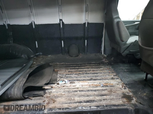 2003 Chevrolet Express Cargo with VIN 1GCGG25U831113646, listed as a Copart auction lot 43279635 with 247,735 mi miles and Clean Title. Bid and sale history available at DreamBid. Image 11.