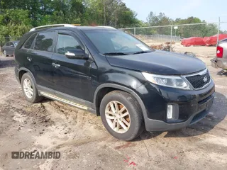 2014 Kia Sorento LX with VIN 5XYKT4A69EG518619, listed as a IAAI auction lot 42029285 with 187,976 mi miles. Bid and sale history available at carsss.com. Image 1.
