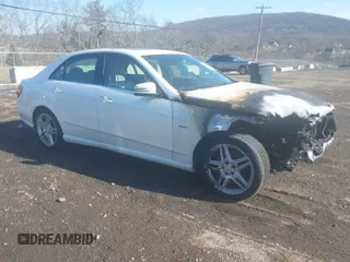 2012 Mercedes-Benz E-Class E 350 Luxury with VIN WDDHF8JB1CA538856, listed as a IAAI auction lot 41525579 with 72,528 mi miles. Bid and sale history available at carsss.com. Image 1.