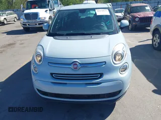 2014 FIAT 500L Easy with VIN ZFBCFABH9EZ010519, listed as a IAAI auction lot 42150633 with 60,724 mi miles. Bid and sale history available at carsss.com. Image 6.