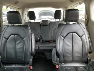 2017 Chrysler Pacifica Touring L Plus z VIN 2C4RC1EG6HR840098, wystawiony jako Copart lot #55848335 z przebiegiem 233 269 mil mil oraz Szkoda całkowita • Salvage title. Historia ofert i sprzedaży dostępna na DreamBid. Obrazek 10.