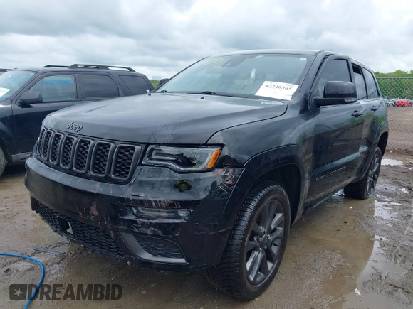 2018 Jeep Grand Cherokee Overland z VIN 1C4RJFCT2JC234220, wystawiony jako IAAI lot #42240365 z przebiegiem 84 753 mil mil oraz . Historia ofert i sprzedaży dostępna na DreamBid. Obrazek 17.