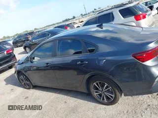 2024 Kia Forte LXS with VIN 3KPF24AD5RE720735, listed as a IAAI auction lot 41956986 with 27,967 mi miles and . Bid and sale history available at DreamBid. Image 14.