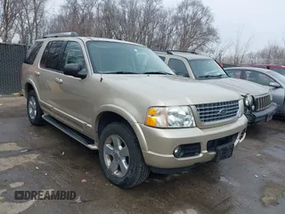 2005 Ford Explorer Limited z VIN 1FMZU75W55UA31984, wystawiony jako IAAI lot #41527771 z przebiegiem 238 370 mil mil oraz . Historia ofert i sprzedaży dostępna na DreamBid. Obrazek 1.