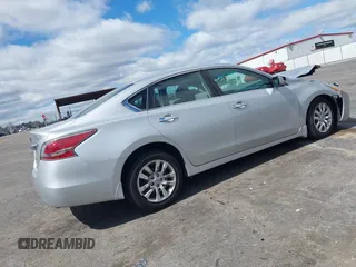 2015 Nissan Altima 2.5 S with VIN 1N4AL3AP8FN867978, listed as a IAAI auction lot 41721023 with 93,144 mi miles. Bid and sale history available at carsss.com. Image 4.
