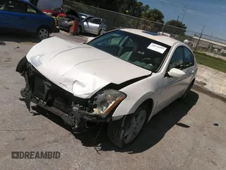 2005 Nissan Maxima 3.5 SL with VIN 1N4BA41E55C803907, listed as a IAAI auction lot 41475498 with 226,062 mi miles. Bid and sale history available at carsss.com. Image 2.