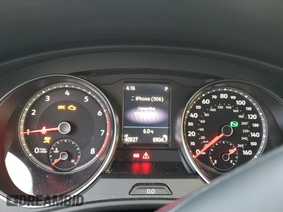 2020 Volkswagen Atlas S with VIN 1V2AP2CA0LC502282, listed as a Copart auction lot 84377224 with 40,327 mi miles and Salvage title. Bid and sale history available at DreamBid. Image 9.