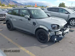 2017 MINI Countryman Cooper z VIN WMZYS7C38H3B63150, wystawiony jako IAAI lot #40754025 z przebiegiem 72 704 mil mil oraz . Historia ofert i sprzedaży dostępna na DreamBid. Obrazek 1.