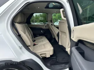 2017 Land Rover Discovery SE z VIN SALRGBBVXHA045789, wystawiony jako Copart lot #61727255 z przebiegiem 141 285 mil mil oraz Czysty tytuł • Clean title. Historia ofert i sprzedaży dostępna na DreamBid. Obrazek 7.
