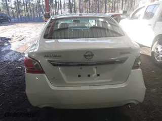 2013 Nissan Altima 3.5 SL with VIN 1N4BL3APXDC911928, listed as a IAAI auction lot 41533563 with 133,230 mi miles. Bid and sale history available at carsss.com. Image 16.