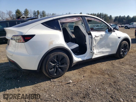 2024 Tesla Model Y Long Range with VIN 7SAYGAEE5RF064240, listed as a Copart auction lot 46349625 with 26,648 mi miles and Salvage title. Bid and sale history available at DreamBid. Image 3.