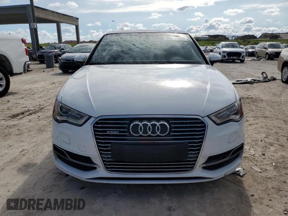 2016 Audi A3 e-tron Premium z VIN WAUUPBFF7GA152525, wystawiony jako Copart lot #86427144 z przebiegiem 123 543 mil mil oraz Czysty tytuł • Clean title. Historia ofert i sprzedaży dostępna na DreamBid. Obrazek 5.