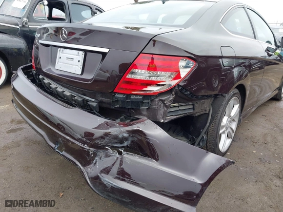 2012 Mercedes-Benz C-Class C 250 with VIN WDDGJ4HB7CF762175, listed as a IAAI auction lot 41888646 with 109,303 mi miles. Bid and sale history available at carsss.com. Image 6.