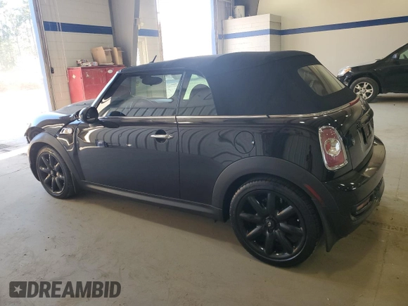 2012 MINI Convertible S с VIN WMWZP3C51CT296318, выставлен на аукционе Copart как лот 47701405 с пробегом 78 842 миль миль и Списание • Salvage title. История ставок и продаж доступна на DreamBid. Изображение 2.