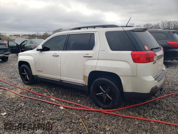 2013 GMC Terrain SLT with VIN 2GKFLUE36D6407026, listed as a Copart auction lot 42015045 with 170,042 mi miles and Salvage Title. Bid and sale history available at carsss.com. Image 2.