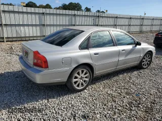 2004 Volvo S80 with VIN YV1TH59H941363371, listed as a Copart auction lot 86326924 with 178,964 mi miles and Salvage Title. Bid and sale history available at carsss.com. Image 3.