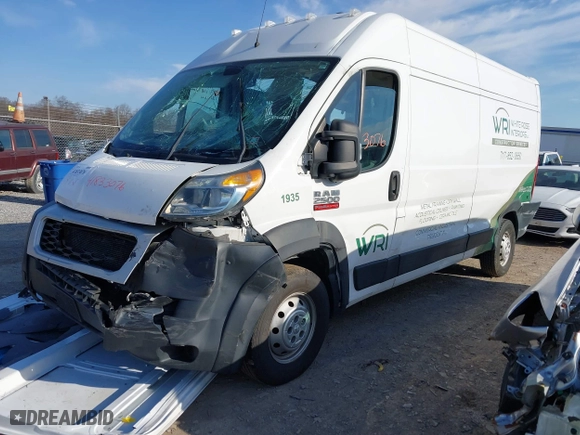 2019 Ram ProMaster Cargo Van with VIN 3C6TRVDG5KE559746, listed as a IAAI auction lot 41833076 with 120,370 mi miles. Bid and sale history available at carsss.com. Image 18.