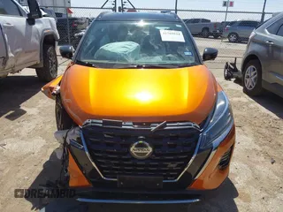 2021 Nissan Kicks SR with VIN 3N1CP5DV2ML467766, listed as a IAAI auction lot 41769524 with 48,724 mi miles. Bid and sale history available at carsss.com. Image 12.