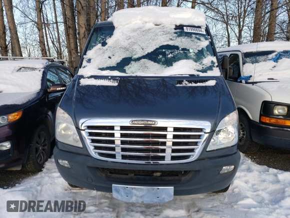 2012 Freightliner Sprinter with VIN WCDPE7CC0C5696447, listed as a Copart auction lot 81990694 with Not Provided miles and Clean Title. Bid and sale history available at DreamBid. Image 5.
