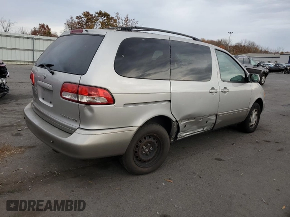 2002 Toyota Sienna LE with VIN 4T3ZF13C62U502916, listed as a Copart auction lot 78490014 with 116,367 mi miles and Salvage Title. Bid and sale history available at carsss.com. Image 3.