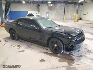 2013 Dodge Challenger SXT with VIN 2C3CDYAG5DH725000, listed as a Copart auction lot 82157004 with 188,278 mi miles and Salvage Title. Bid and sale history available at carsss.com. Image 4.