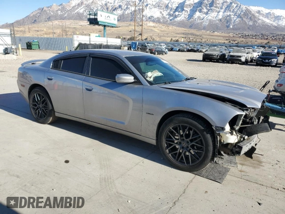 2013 Dodge Charger RT Plus with VIN 2C3CDXDTXDH687380, listed as a Copart auction lot 42055865 with 105,716 mi miles and Salvage Title. Bid and sale history available at carsss.com. Image 4.
