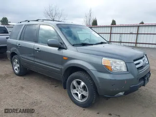 2008 Honda Pilot EX-L with VIN 5FNYF18748B029474, listed as a IAAI auction lot 41711002 with 185,035 mi miles. Bid and sale history available at carsss.com. Image 1.
