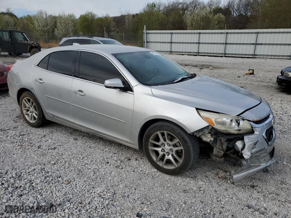 2015 Chevrolet Malibu LT with VIN 1G11C5SL3FF121782, listed as a Copart auction lot 49719825 with 258,963 mi miles and Salvage Title. Bid and sale history available at carsss.com. Image 4.