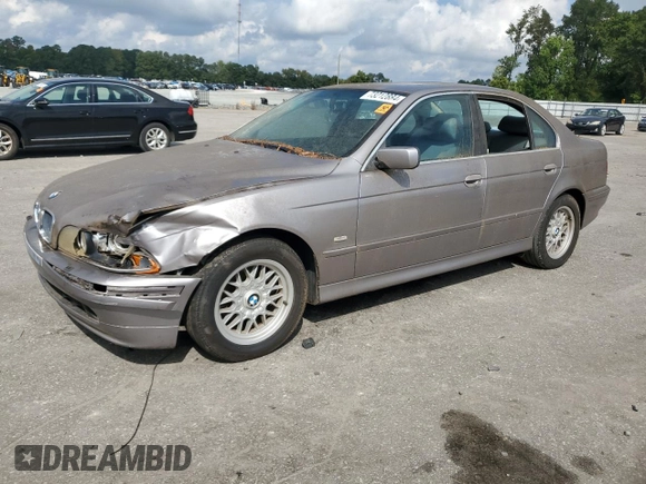 2001 BMW 5 Series 525iA with VIN WBADT43421GF57158, listed as a Copart auction lot 73212884 with 136,820 mi miles and Salvage Title. Bid and sale history available at carsss.com. Image 1.