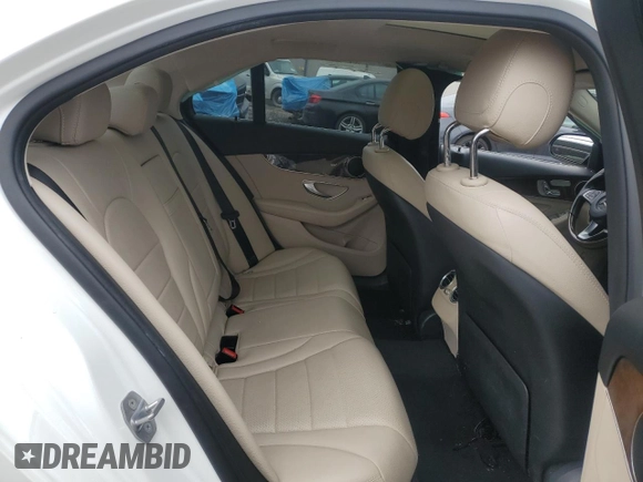 2018 Mercedes-Benz C 300 с VIN 55SWF4KB5JU258448, выставлен на аукционе Copart как лот 48112725 с пробегом 72 610 миль миль и Списание • Salvage title. История ставок и продаж доступна на DreamBid. Изображение 10.