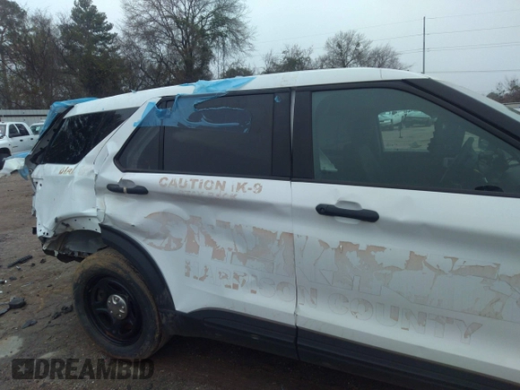 2020 Ford Police Interceptor Utility z VIN 1FM5K8AW9LGC12744, wystawiony jako IAAI lot #38471364 z przebiegiem Nie podano mil oraz . Historia ofert i sprzedaży dostępna na DreamBid. Obrazek 6.