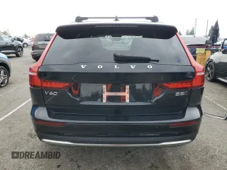 2023 Volvo V60 Cross Country Plus with VIN YV4L12WZ2P2106439, listed as a Copart auction lot 43066235 with 9,404 mi miles and Non Repairable. Bid and sale history available at carsss.com. Image 6.