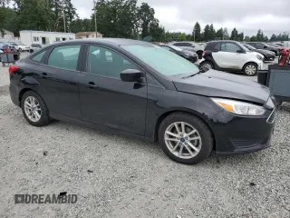 2018 Ford Focus SE z VIN 1FADP3FEXJL288116, wystawiony jako Copart lot #59629655 z przebiegiem 105 461 mil mil oraz Czysty tytuł • Clean title. Historia ofert i sprzedaży dostępna na DreamBid. Obrazek 4.