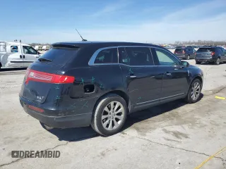 2016 Lincoln MKT EcoBoost z VIN 2LMHJ5AT4GBL01384, wystawiony jako Copart lot #49647045 z przebiegiem 177 704 mil mil oraz Szkody całkowita. Historia ofert i sprzedaży dostępna na DreamBid. Obrazek 3.