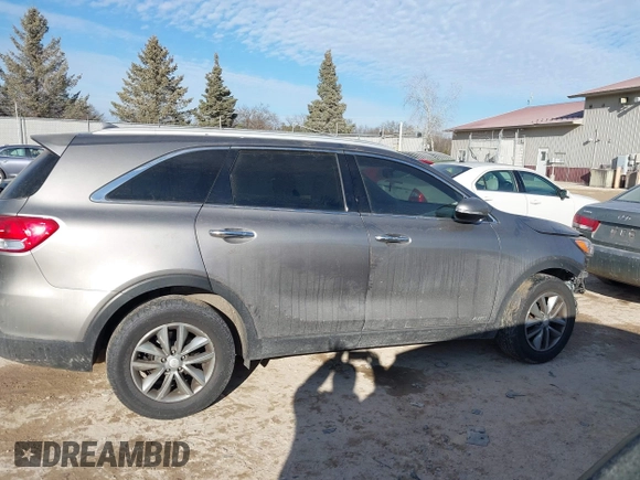 2016 Kia Sorento LX with VIN 5XYPGDA31GG002581, listed as a IAAI auction lot 41366057 with 170,671 mi miles. Bid and sale history available at carsss.com. Image 13.