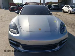 2018 Porsche Panamera 4S z VIN WP0AB2A78JL135569, wystawiony jako Copart lot #71446384 z przebiegiem Nie podano mil oraz Czysty tytuł • Clean title. Historia ofert i sprzedaży dostępna na DreamBid. Obrazek 5.