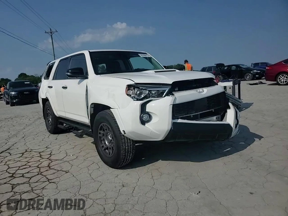 2020 Toyota 4Runner SR5 with VIN JTEBU5JR5L5789434, listed as a Copart auction lot 59286615 with 63,057 mi miles and Salvage title. Bid and sale history available at DreamBid. Image 13.