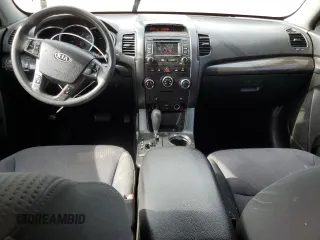 2013 Kia Sorento LX with VIN 5XYKT4A24DG339500, listed as a Copart auction lot 56302605 with 166,733 mi miles and Salvage title. Bid and sale history available at DreamBid. Image 8.