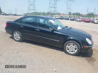 2003 Mercedes-Benz E 320 z VIN WDBUF65J23A148071, wystawiony jako IAAI lot #42426637 z przebiegiem 82 494 mil mil oraz . Historia ofert i sprzedaży dostępna na DreamBid. Obrazek 1.