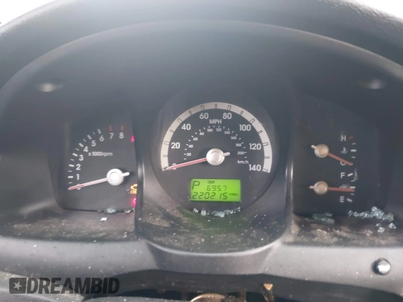 2005 Kia Sportage LX with VIN KNDJF723557054234, listed as a IAAI auction lot 40652851 with 220,215 mi miles and . Bid and sale history available at carsss.com. Image 7.