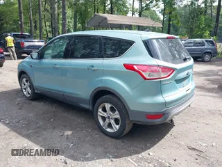 2013 Ford Escape SE z VIN 1FMCU0GX1DUD22225, wystawiony jako IAAI lot #42755402 z przebiegiem 180 784 mil mil oraz . Historia ofert i sprzedaży dostępna na DreamBid. Obrazek 3.