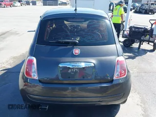 2014 FIAT 500 Pop z VIN 3C3CFFAR8ET236583, wystawiony jako IAAI lot #41787154 z przebiegiem 79 404 mil mil oraz . Historia ofert i sprzedaży dostępna na DreamBid. Obrazek 17.