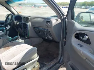 2005 Chevrolet TrailBlazer LT with VIN 1GNDT13S552269402, listed as a IAAI auction lot 42155633 with 242,288 mi miles and . Bid and sale history available at DreamBid. Image 5.