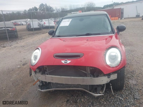 2015 MINI Cooper Hardtop S with VIN WMWXP7C52F2A60126, listed as a IAAI auction lot 41537299 with 72,576 mi miles. Bid and sale history available at carsss.com. Image 13.