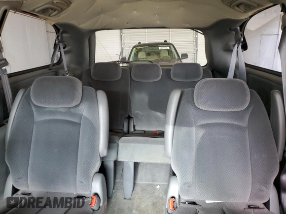 2005 Dodge Caravan SXT with VIN 2D4GP44L95R462451, listed as a Copart auction lot 50413125 with 148,573 mi miles and Salvage title. Bid and sale history available at DreamBid. Image 10.